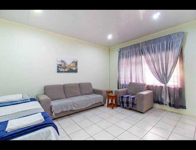 3 BEDROOM HOUSE FOR SALE IN BLUFF